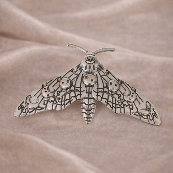 Anthropologie Other - Gothic Silvery Moth Hair Pin